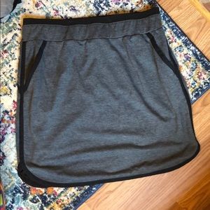 Cotton but dressy skirt